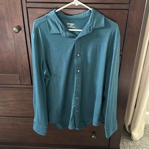 Men’s button down knit shirt